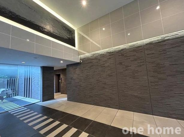 ザ・レジデンス東三国のエントランス|◆ホテルライクなマンションエントランスです！