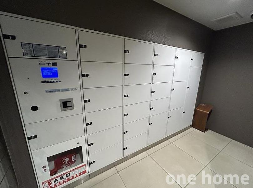 ザ・レジデンス東三国の設備|◆宅配ボックス完備！時間を気にせず荷物の受取ができるのも嬉しいポイントですね♪