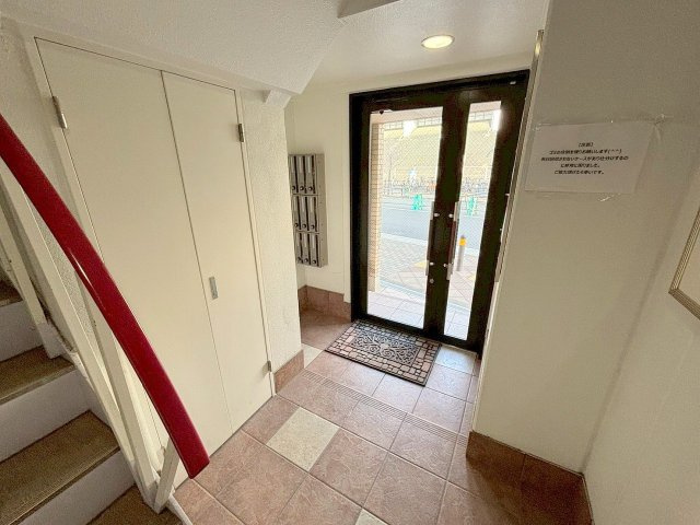 ロマネスク淡路のエントランス