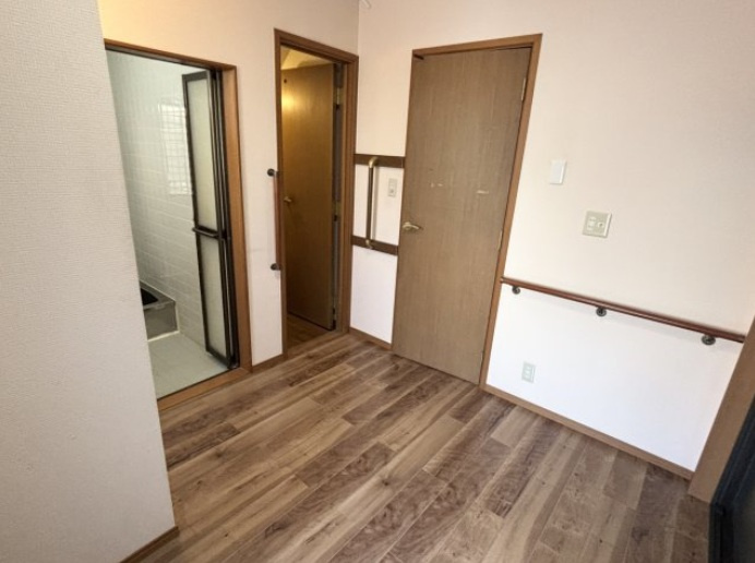 住吉宮町5丁目貸家の居間・リビング