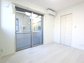 【洋室】 | ルミエール・エタンセルsept