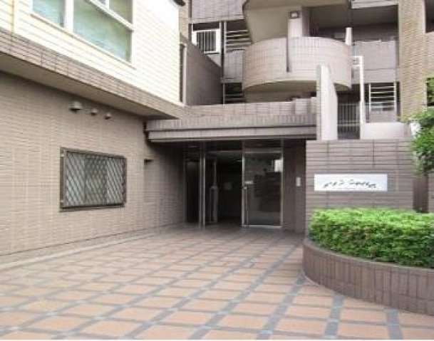 メゾン・シャルムのエントランス