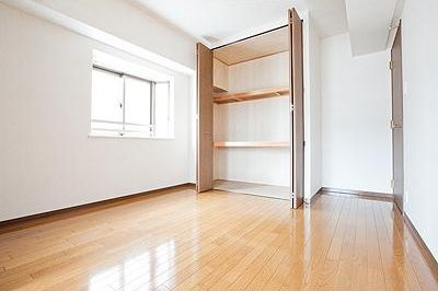 メゾン・シャルムの洋室