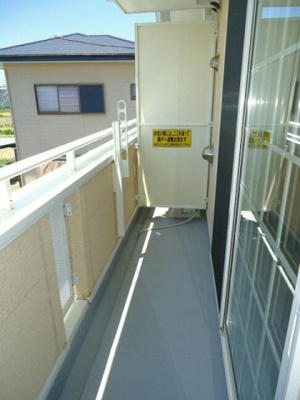 【バルコニー】 | バニヤンツリー | 外からの目が気にならないバルコニーで洗濯物が干せます