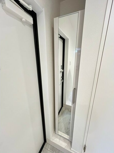 プルミエール角割町の玄関