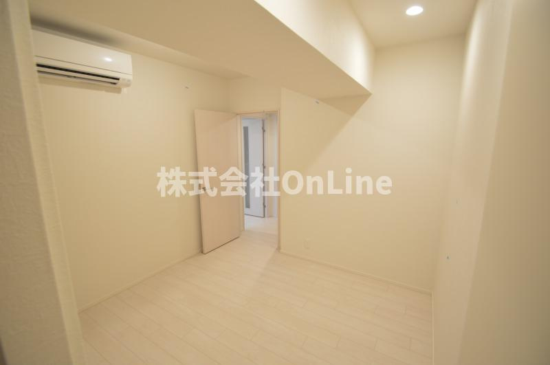 スプランディッド上本町WESTの洋室
