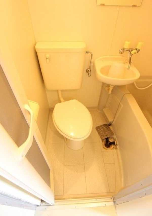 スカイコート世田谷用賀　分譲賃貸　高層階　オートロックのトイレ