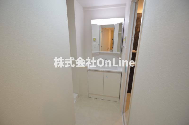 スプランディッド上本町WESTの独立洗面台