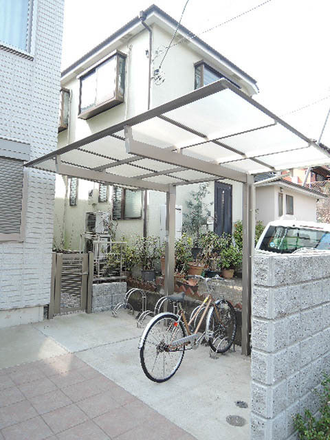 ドリームハイ四季美台のその他共用部分|屋根付きの駐輪場