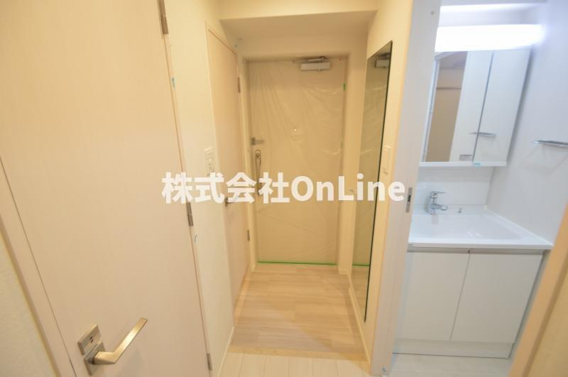 スプランディッド上本町WESTの玄関