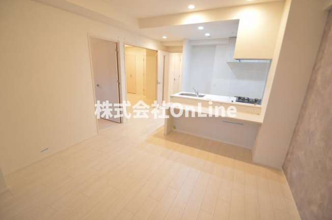 【居間・リビング】 | スプランディッド上本町WEST