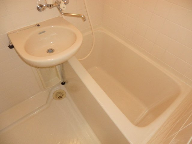 塚本TKDハウスの浴室