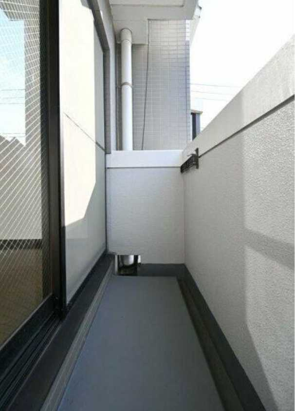 ジェイパーク駒沢　分譲賃貸　バイク置き場　オートロックのバルコニー