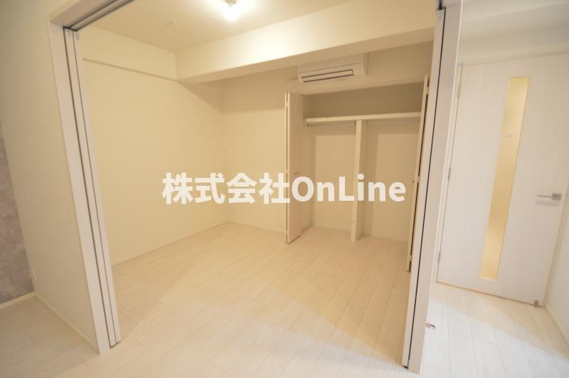 スプランディッド上本町WESTの洋室