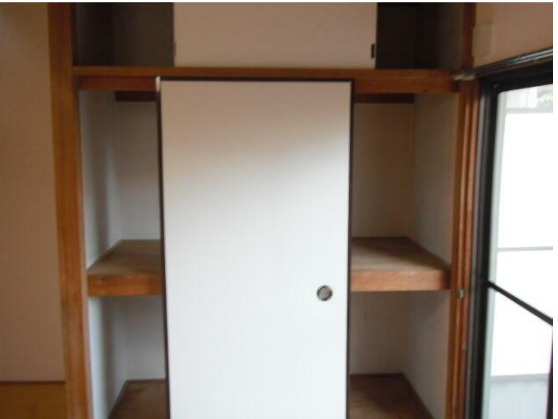 中野区弥生町１丁目の賃貸マンションの収納