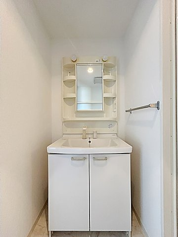 Hill Palace IKAIの独立洗面台