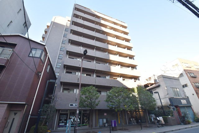 【現況写真】 | 浅草スカイレジテル | 前面道路と外観の様子です。～即日のご見学可能～　お問合せはお気軽にどうぞ。
