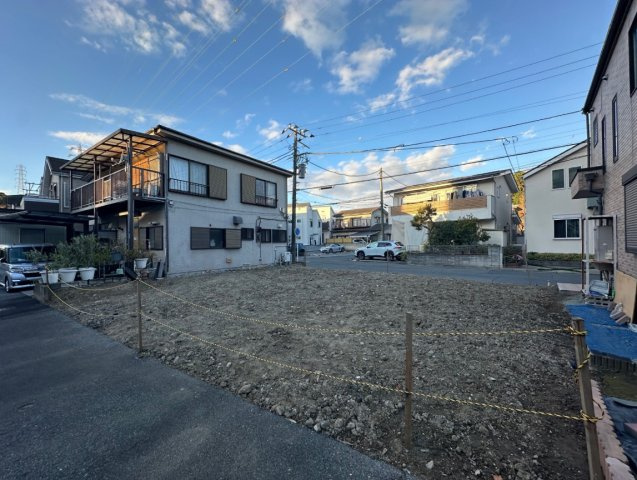 横浜市鶴見区獅子ヶ谷1丁目 新築戸建て【仲介手数料無料】カースペース2台