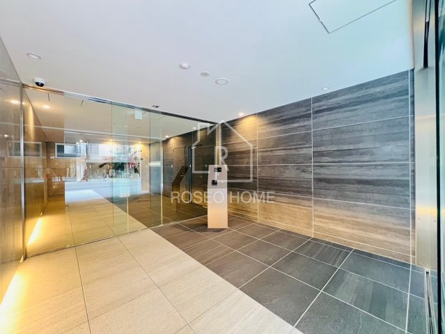 シティパルクレスト谷町のエントランス