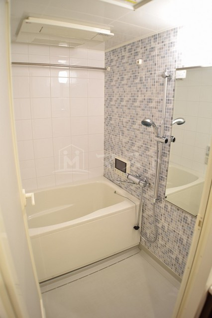 大阪市西区新町１丁目の賃貸マンションの浴室