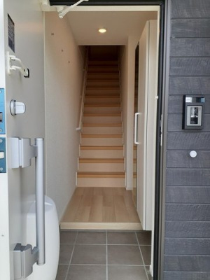 【玄関】 | キャッスル　ドマーニ　木更津 | きれいな玄関です