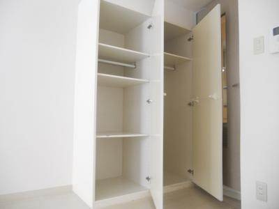 サンシティ御所西の内装|クローゼット