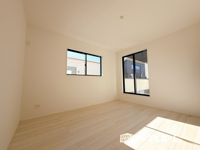 【新築住宅】熊谷市上之 3期の洋室|２階居室は全室収納あり！たっぷりある収納活用でお部屋もキレイを保てます♪