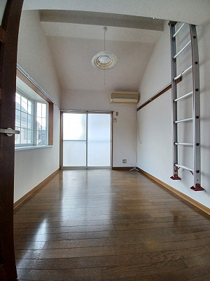 【居間・リビング】 | センチュリーハイツ