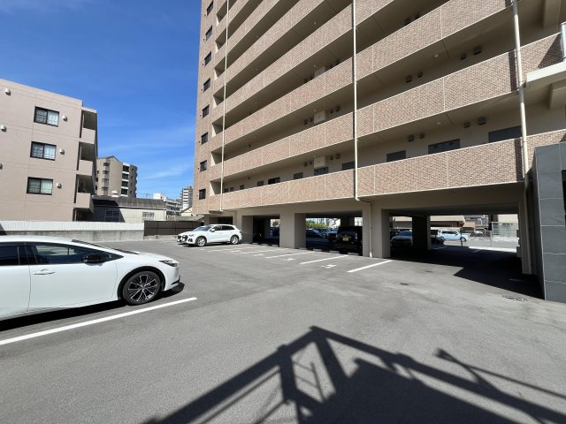 ベラカーササウスの駐車場