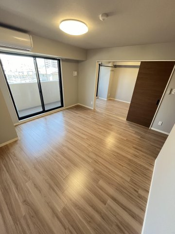 ベラカーササウスの居間・リビング