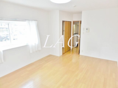 【居間・リビング】 | グローリーマンション森野 | 洋室のお部屋です。