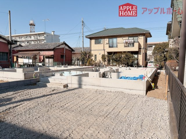 【新築住宅】熊谷市赤城町 第3 全2棟の前面道路含む現地写真