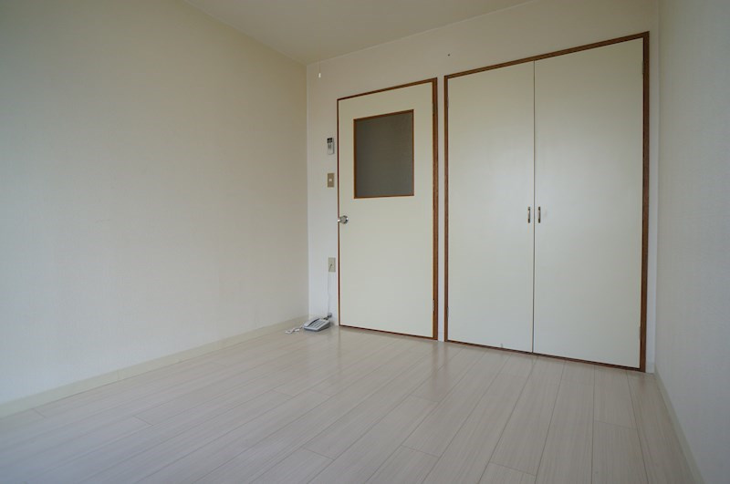 グローバル高田の居間・リビング