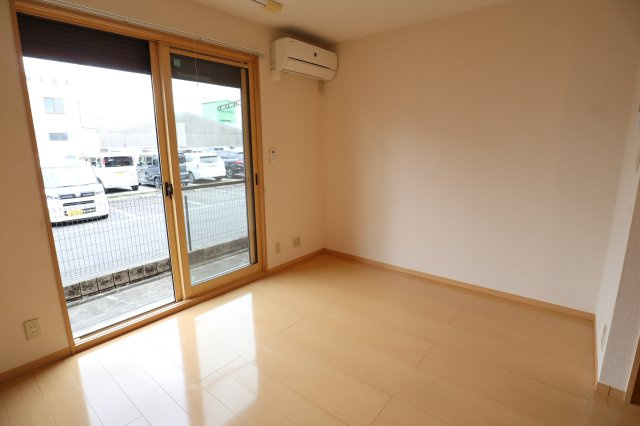 イーストコートの居間・リビング