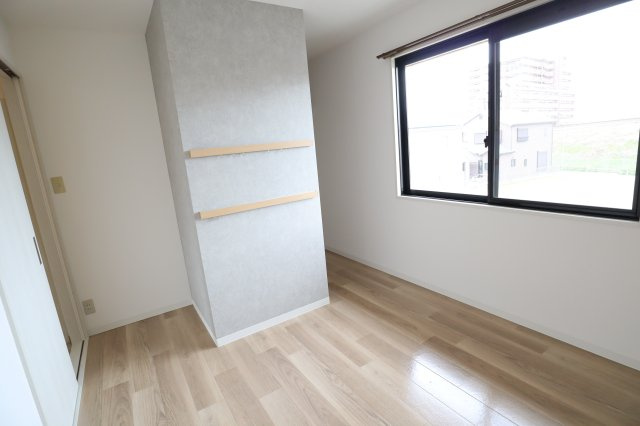 アドゥニスハイツ　Ｂ棟の洋室