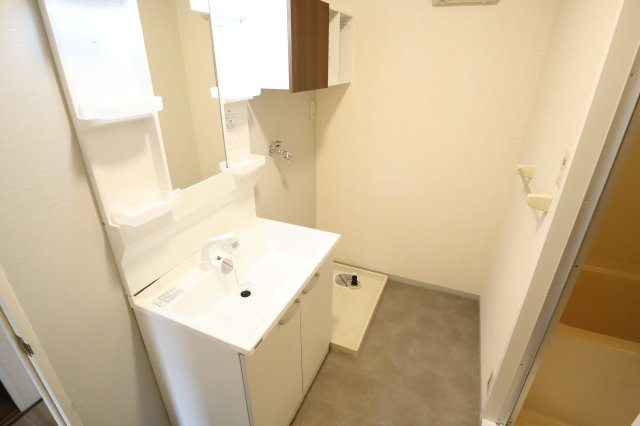 アドゥニスハイツ　Ｂ棟の洗面所