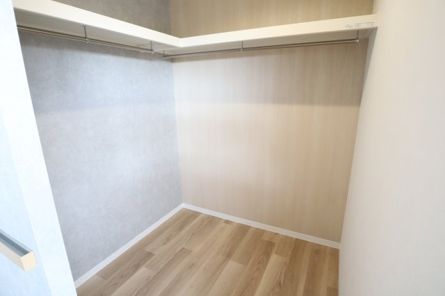 アドゥニスハイツ　Ｂ棟の収納