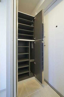 【玄関】 | クーカイテラス代田橋