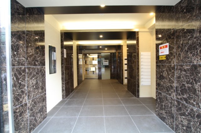 【エントランス】