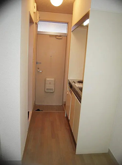 アルカディア中野の玄関