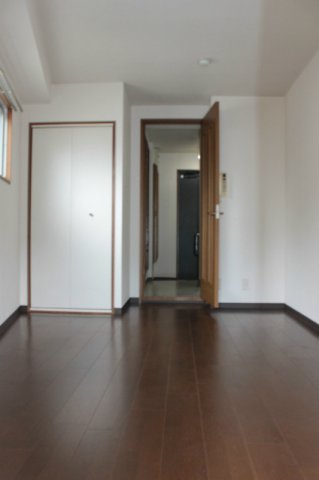 パルク王子の洋室