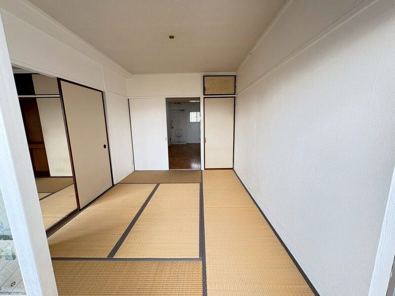 メープル王子公園の居間・リビング