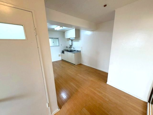 メープル王子公園の居間・リビング