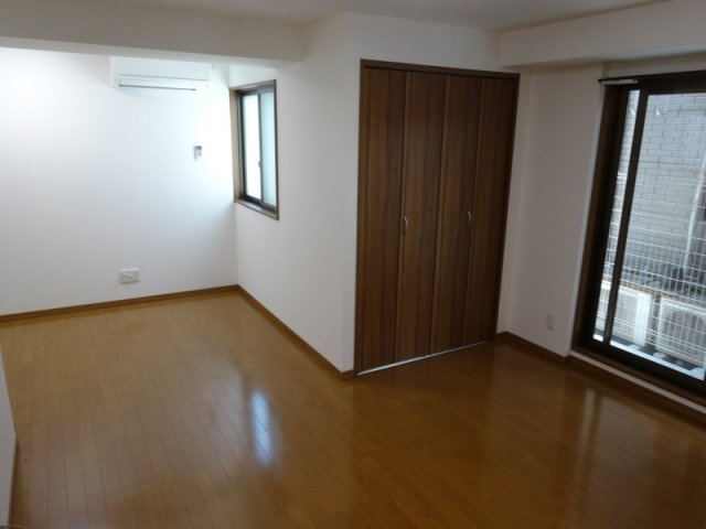 リーフビルの居間・リビング