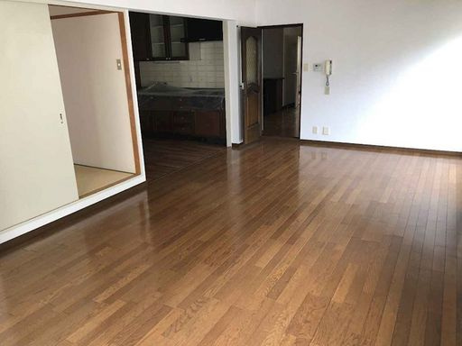 ハイツ仏天垣の居間・リビング