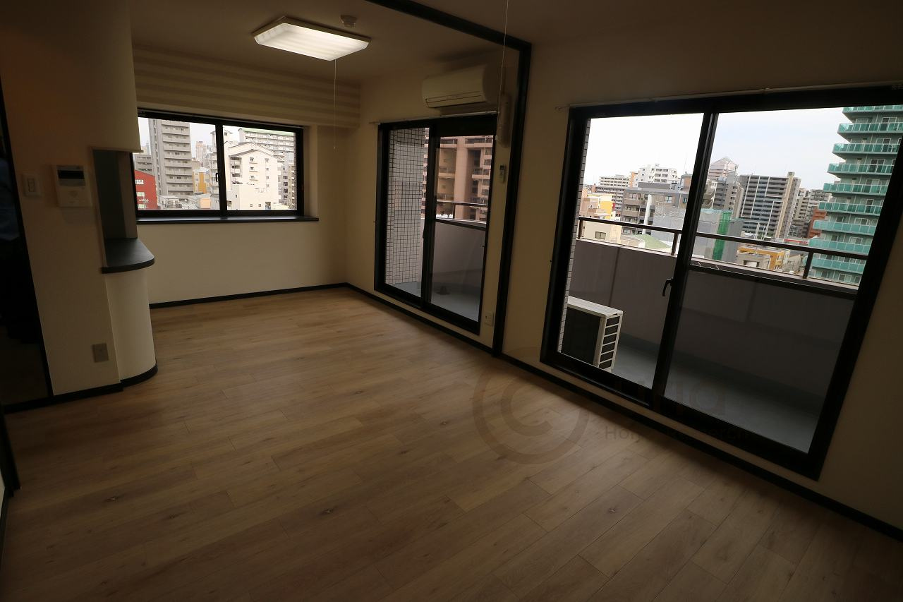 サンコーロイヤルの居間・リビング