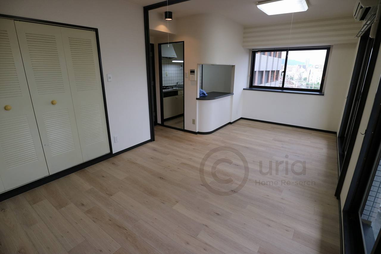 サンコーロイヤルの居間・リビング