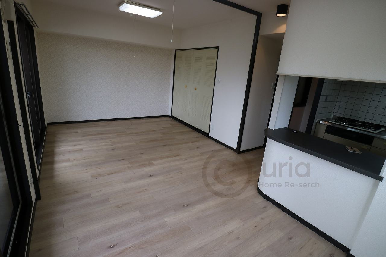 サンコーロイヤルの居間・リビング