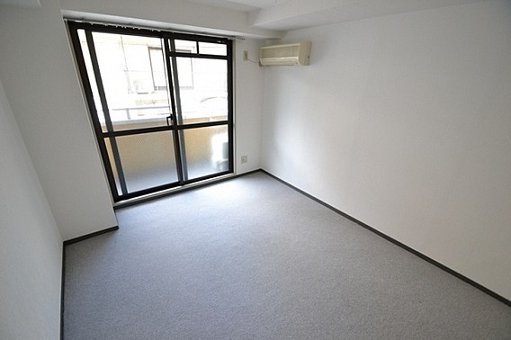 クロワートル二宮の居間・リビング