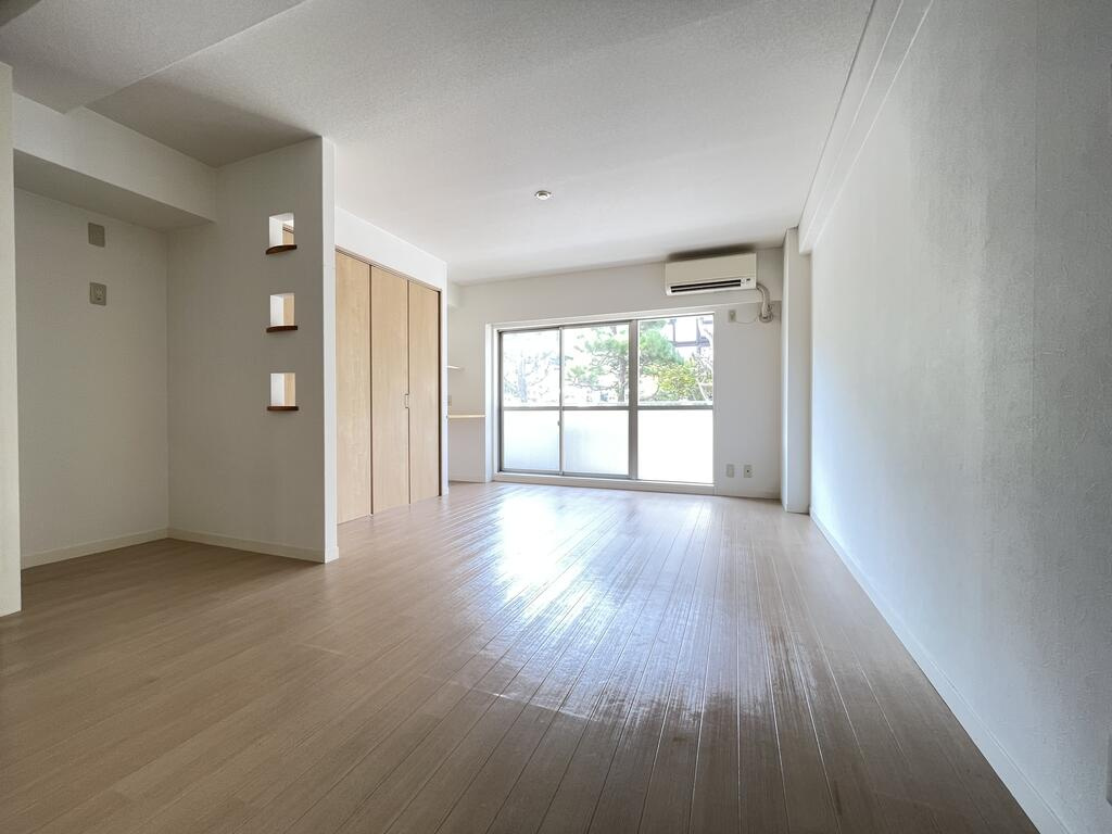 マーキスLEE（マーキスリー）の居間・リビング